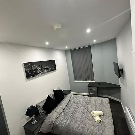 Luxurious 2 Bedroom Flat Beeston Hill Екстериор снимка
