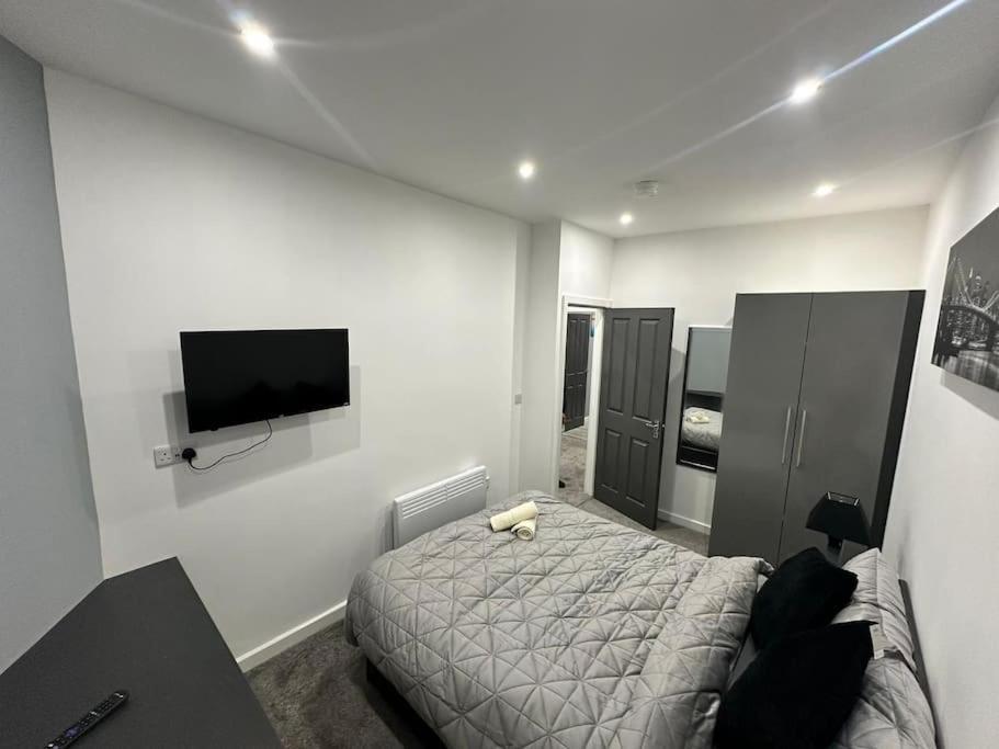 Luxurious 2 Bedroom Flat Beeston Hill Екстериор снимка
